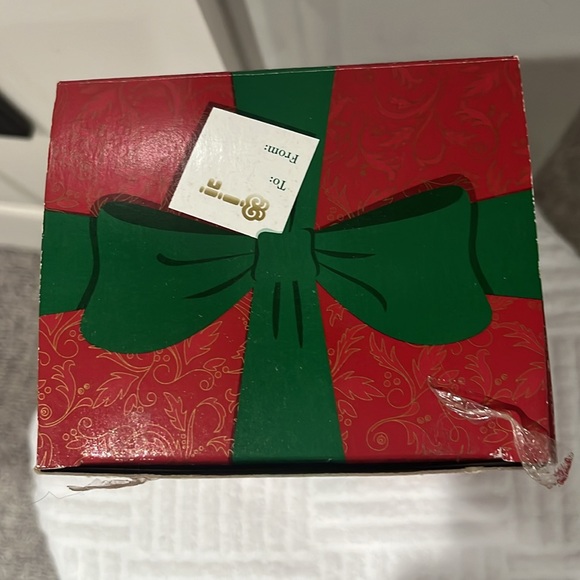 Hand Crafted Glass Christmas Snowman Ornament - Picture 5 of 16